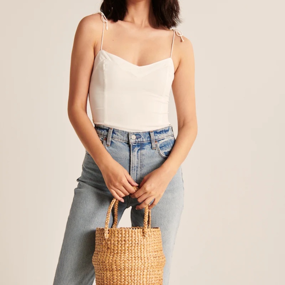 Abercrombie & Fitch Tie-Strap V-Neck Cami XXS